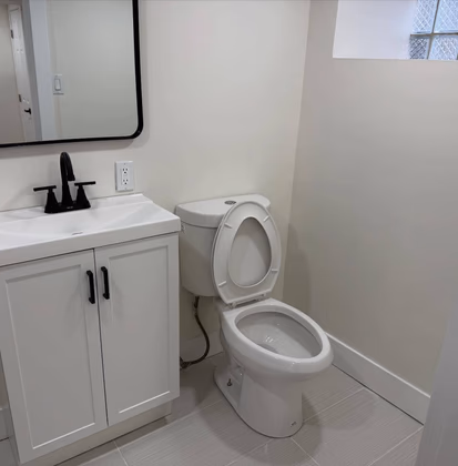 Deep cleaning service in a bathroom